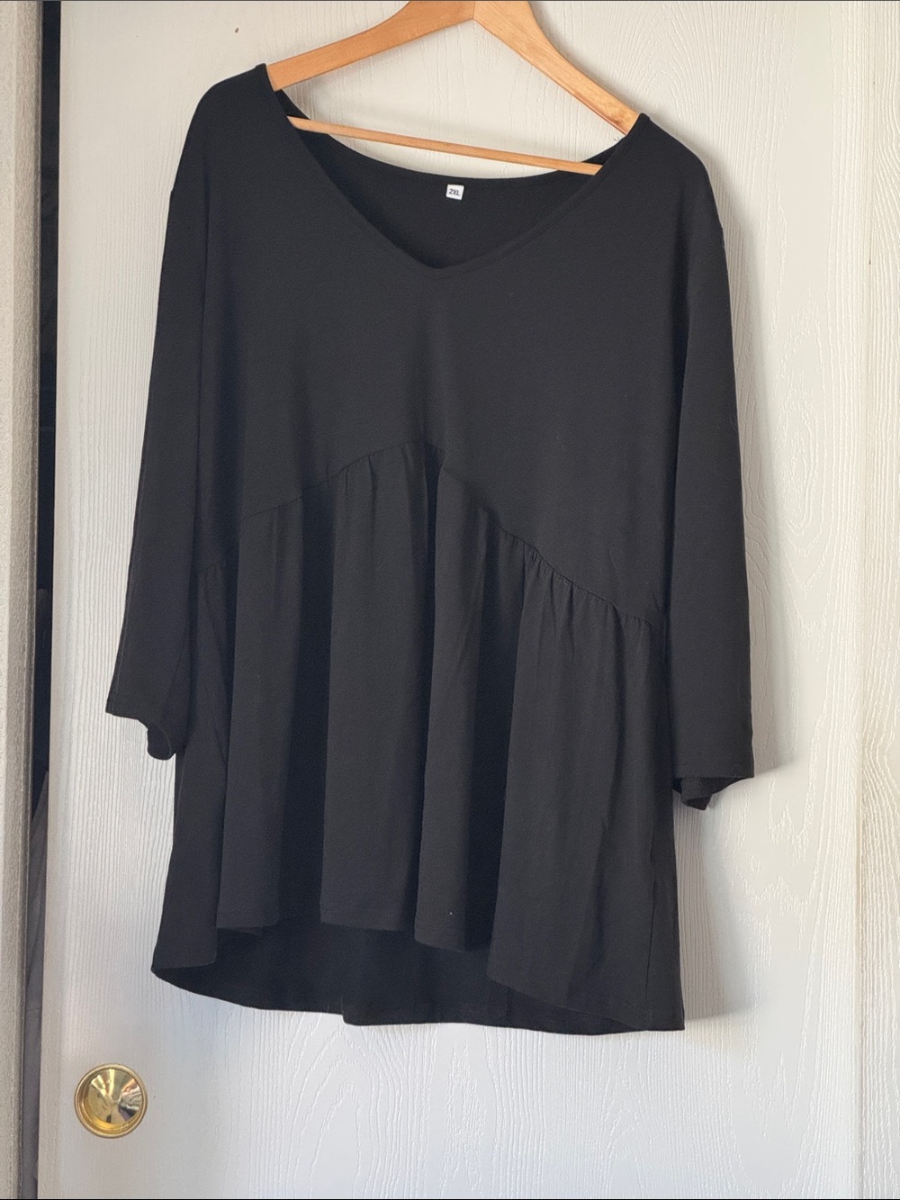 SHEIN Black V-Neck Peplum Tunic Top